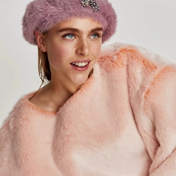 Zara Faux Fur Sweater Shirt - Picture 10 of 12